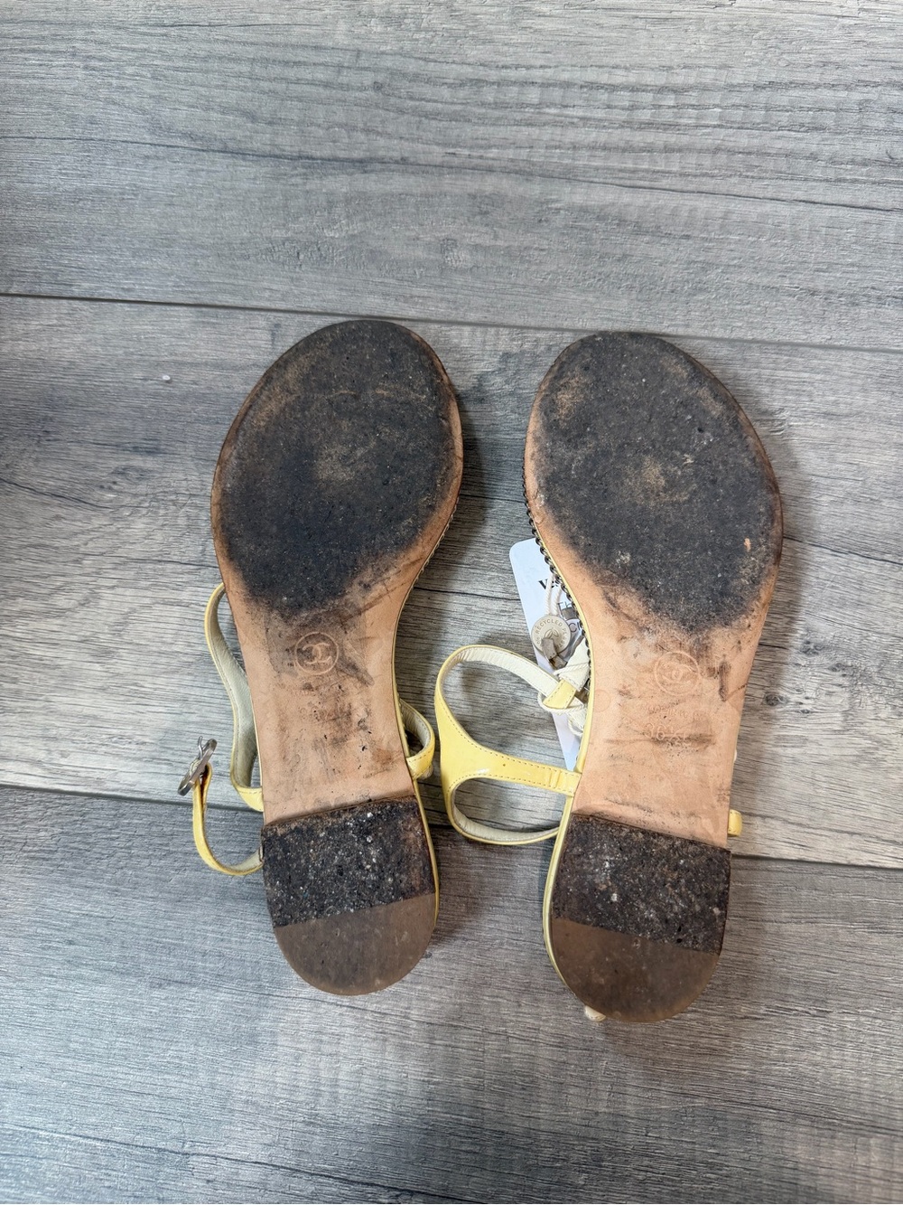 CHANEL Yellow Crystal CC T-Strap Sandals - Picture 4 of 4